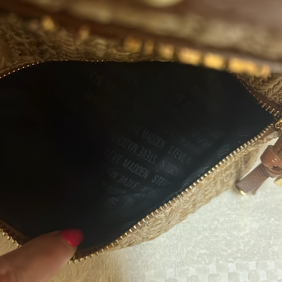 Steve Madden straw backpack - Picture 7 of 8